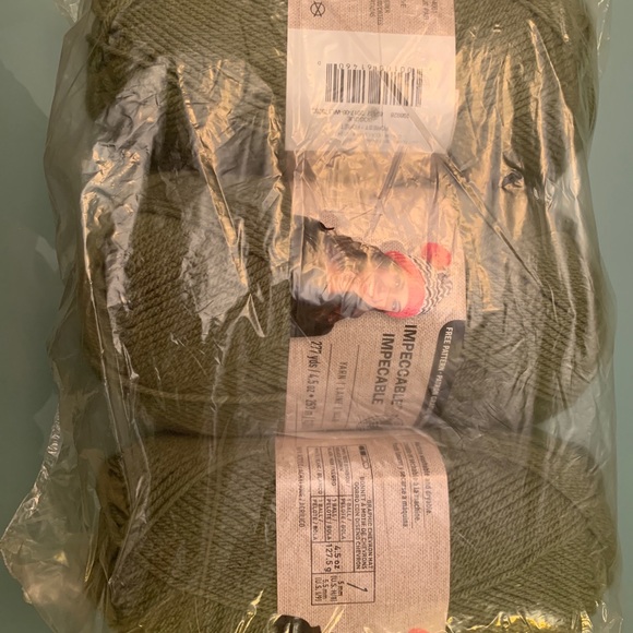 NWT Loops & Threads Impeccable Yarn 4.5oz pack of 3 wine ❤️ navy blue green - Picture 8 of 16